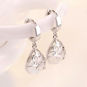 - New Sterling silver moonstone earring